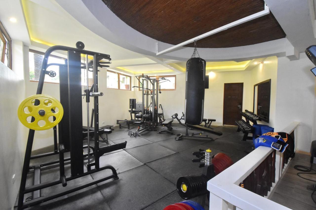 Ambassador In Paradise Balabag  Extérieur photo The gym at the hotel