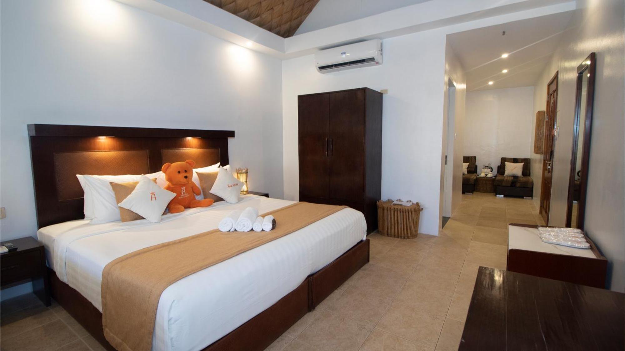 Ambassador In Paradise Balabag  Extérieur photo A room at the resort